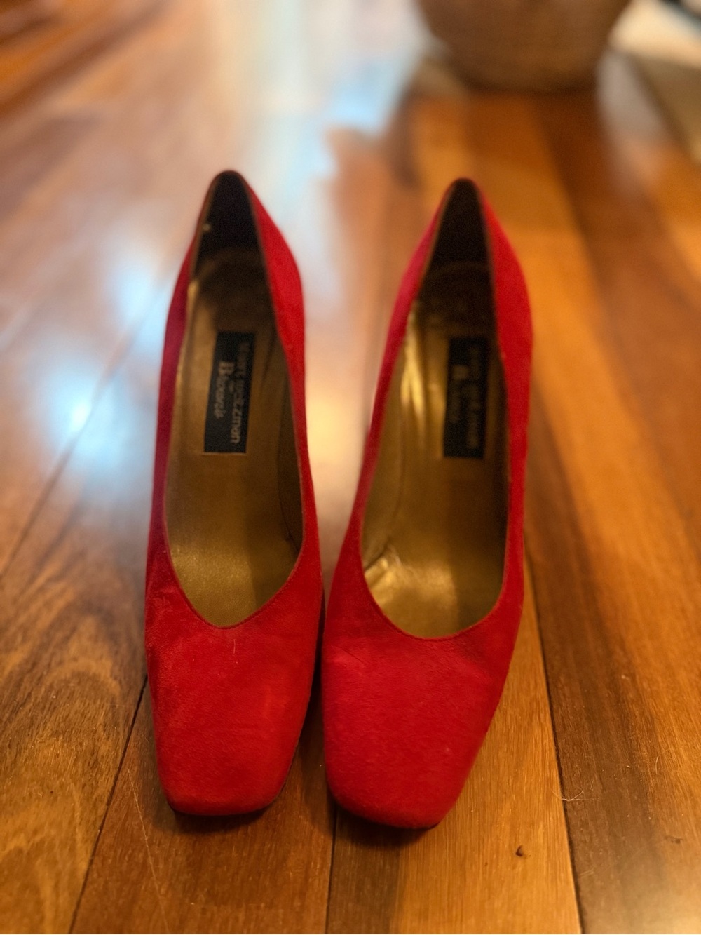 Stuart Weitzman Red Suede Women’s Pumps
